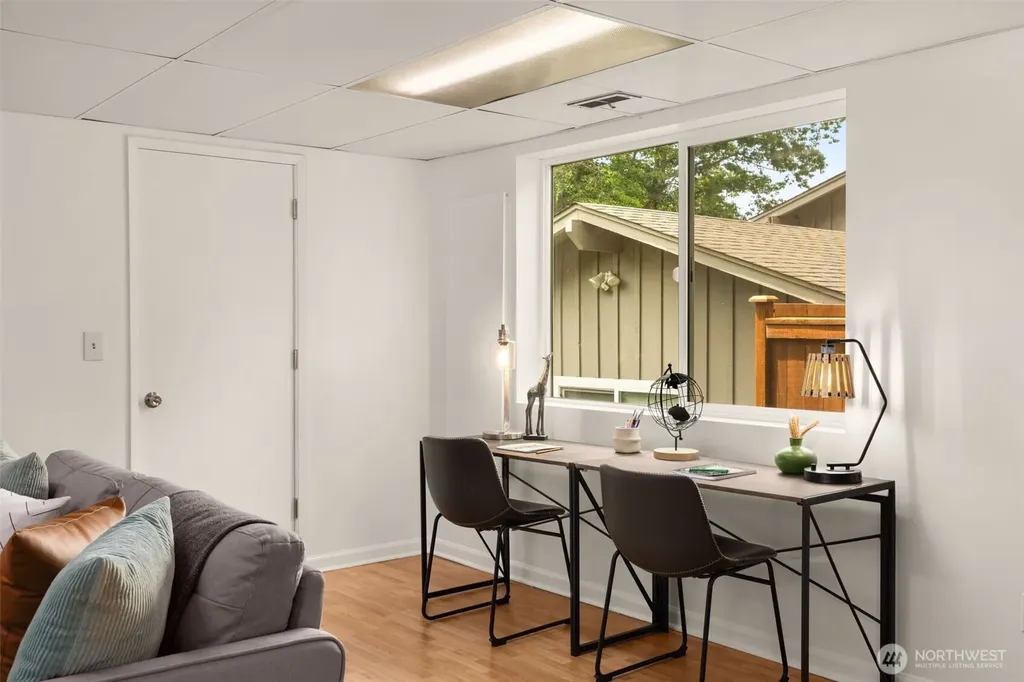 13730 SE 20th Street Bellevue WA 98005