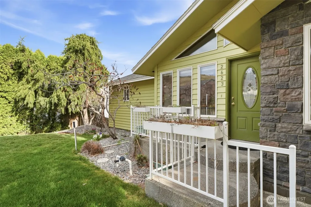 2623 S Kellog Street Kennewick WA 99338