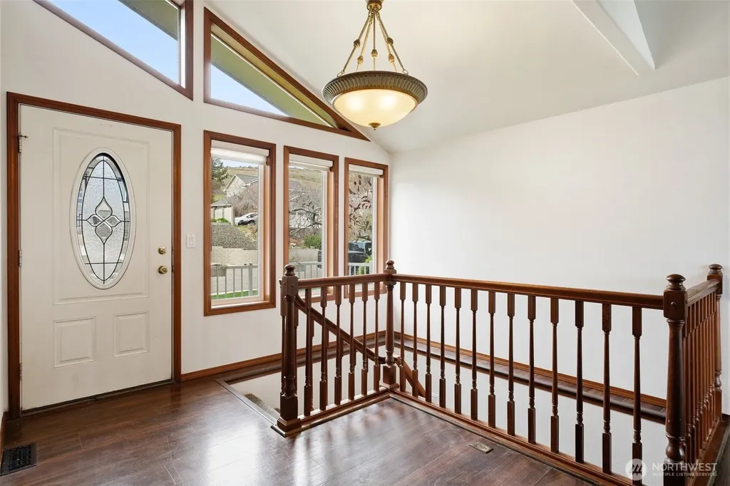 2623 S Kellog Street Kennewick WA 99338