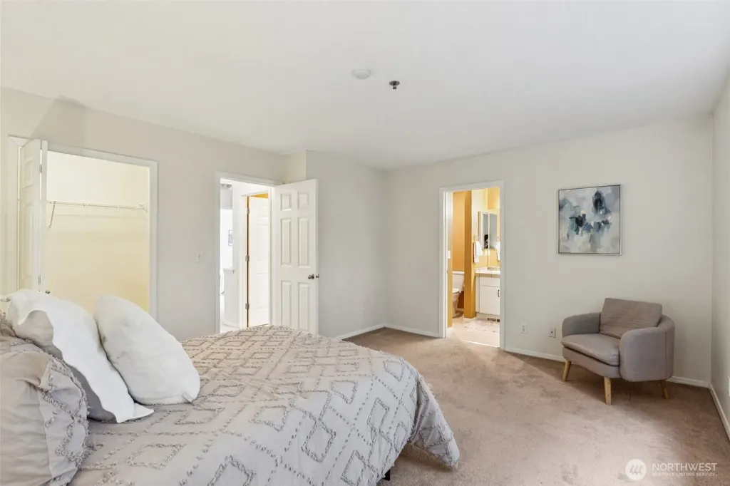 16219 Northup Way Bellevue WA 98008