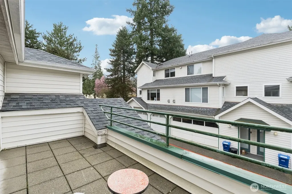16219 Northup Way Bellevue WA 98008
