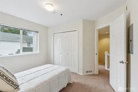 16219 Northup Way Bellevue WA 98008