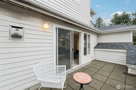 16219 Northup Way Bellevue WA 98008