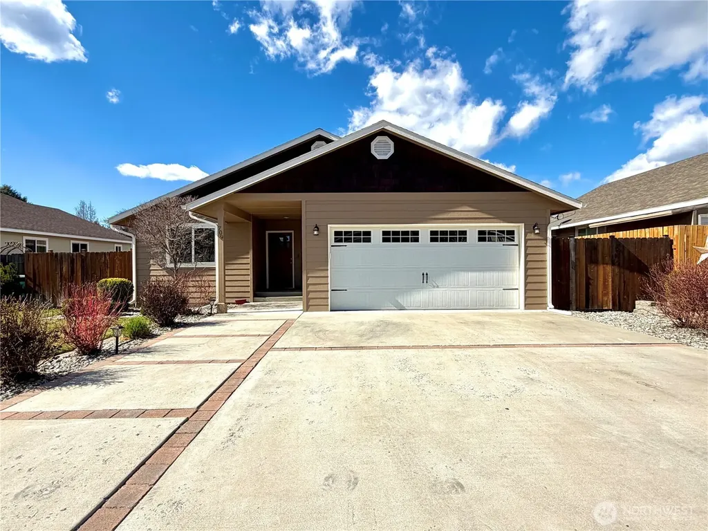 709 Paintbrush Lane Omak WA 98841
