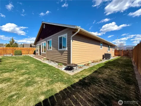 709 Paintbrush Lane Omak WA 98841