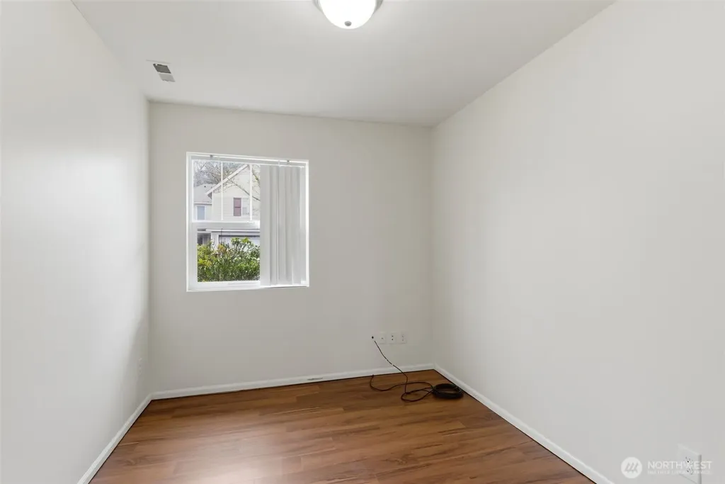 4244 E Roosevelt Avenue Tacoma WA 98404