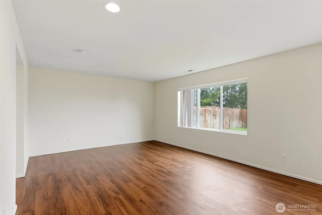 4244 E Roosevelt Avenue Tacoma WA 98404