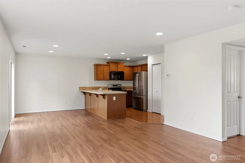 4244 E Roosevelt Avenue Tacoma WA 98404