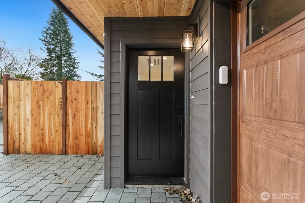 7340 B 40th Avenue NE Seattle WA 98115