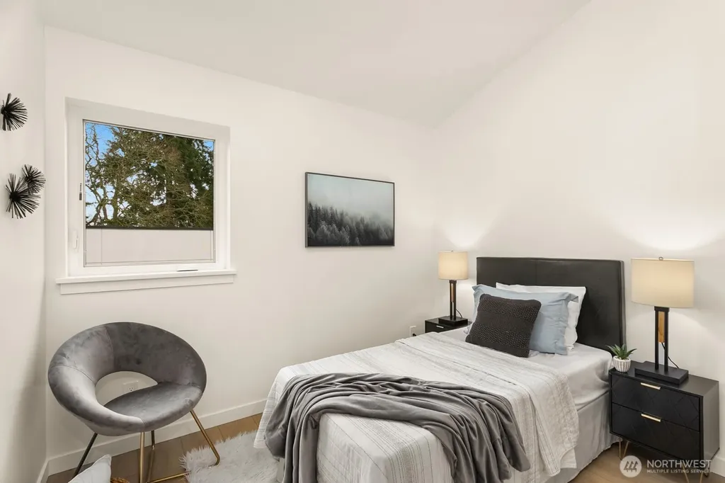 7340 B 40th Avenue NE Seattle WA 98115