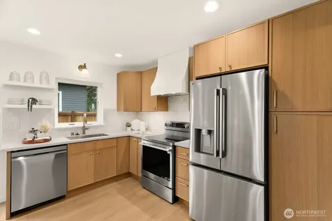 7340 B 40th Avenue NE Seattle WA 98115