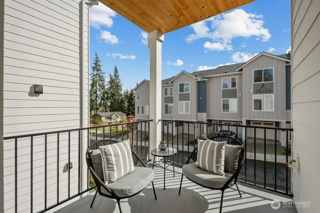 16 160th Place SE Bothell WA 98012