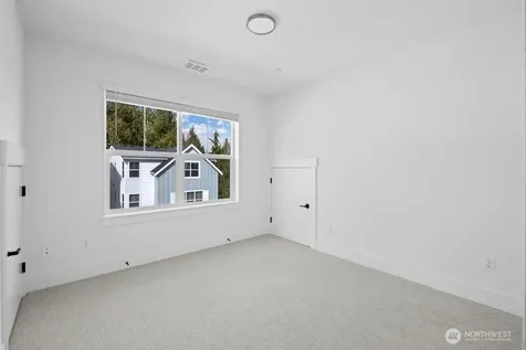 16 160th Place SE Bothell WA 98012
