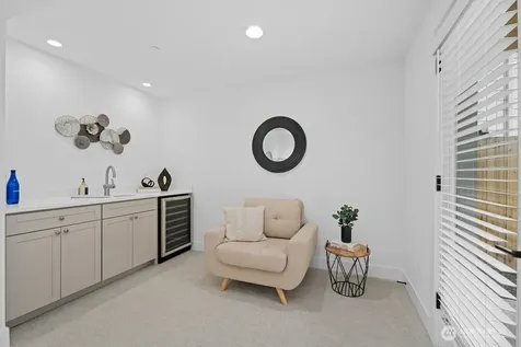 16 160th Place SE Bothell WA 98012