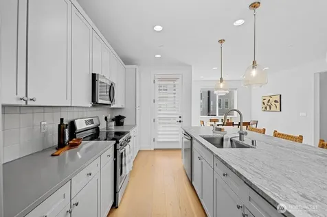 16 160th Place SE Bothell WA 98012