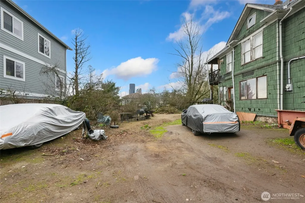 333 17th Avenue Seattle WA 98122