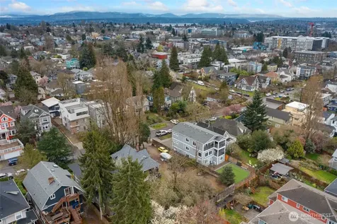 333 17th Avenue Seattle WA 98122