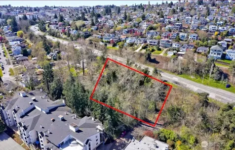 3905 SW Avalon Way Seattle WA 98126