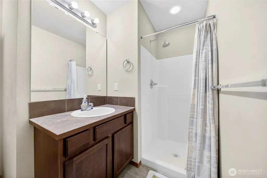 17813 79th Avenue Ct E Puyallup WA 98375