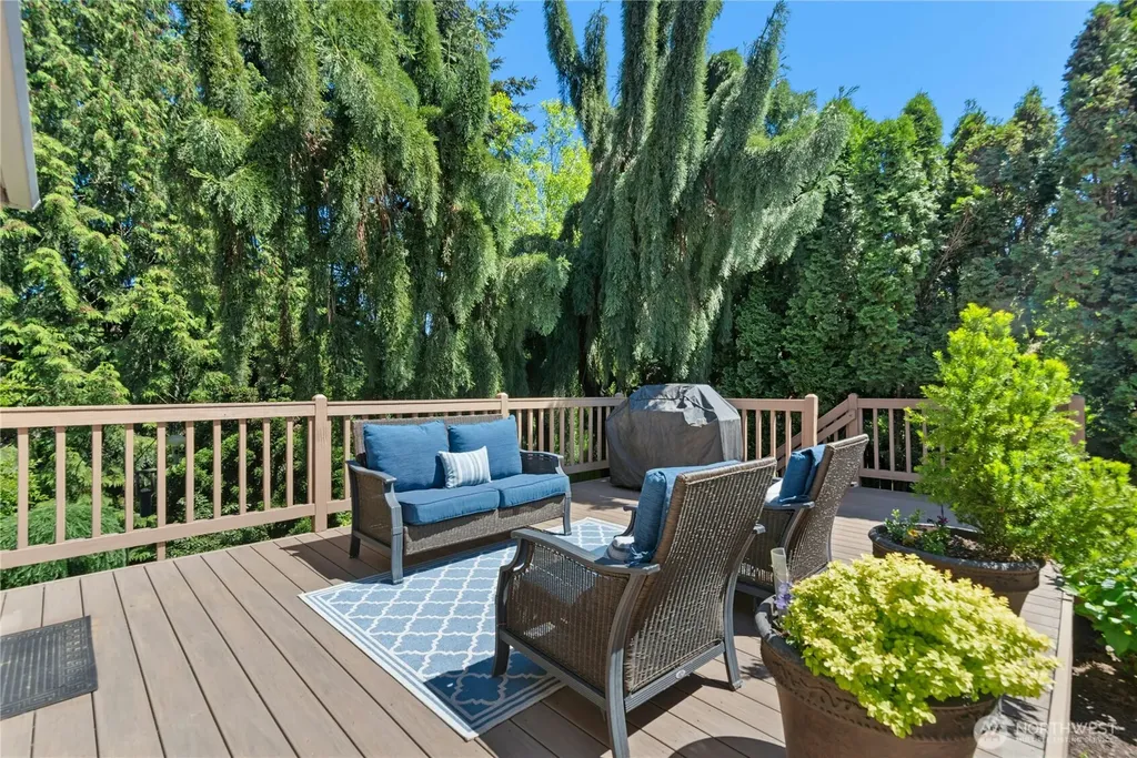 14222 108th Avenue NE Kirkland WA 98034