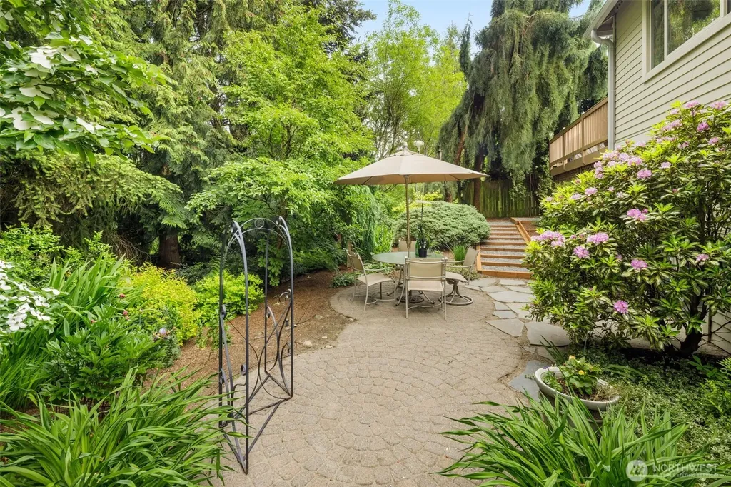 14222 108th Avenue NE Kirkland WA 98034