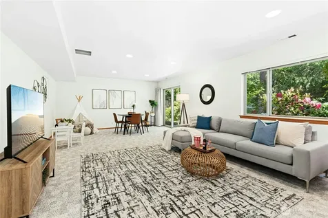 14222 108th Avenue NE Kirkland WA 98034