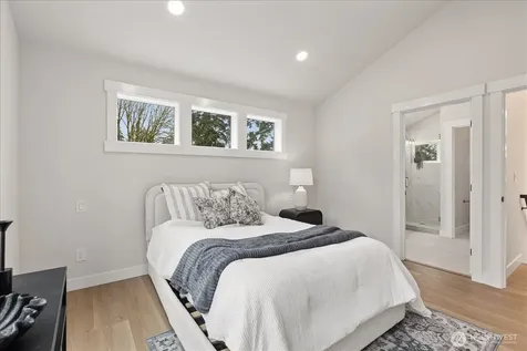 14308 Roslyn Place N Seattle WA 98133