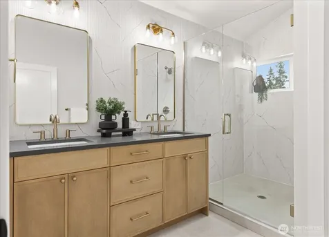 14308 Roslyn Place N Seattle WA 98133