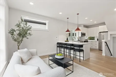 14308 Roslyn Place N Seattle WA 98133
