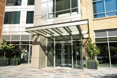 10650 NE 9th Place Bellevue WA 98004