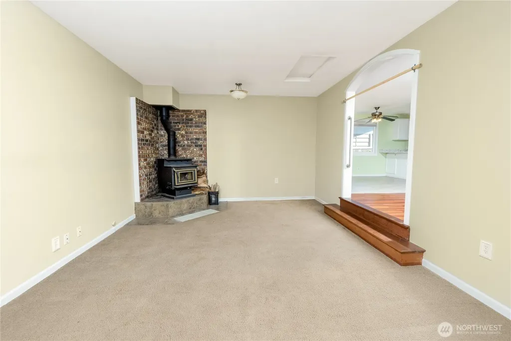 1717 S F Street Port Angeles WA 98363