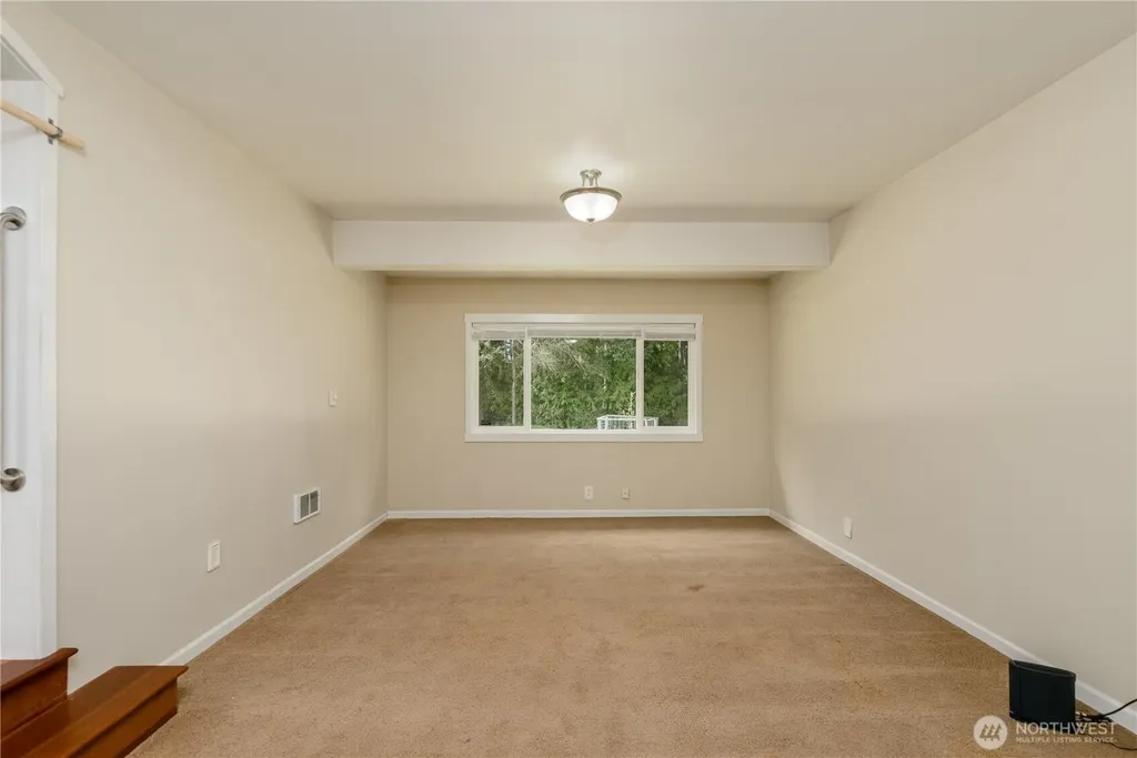 1717 S F Street Port Angeles WA 98363