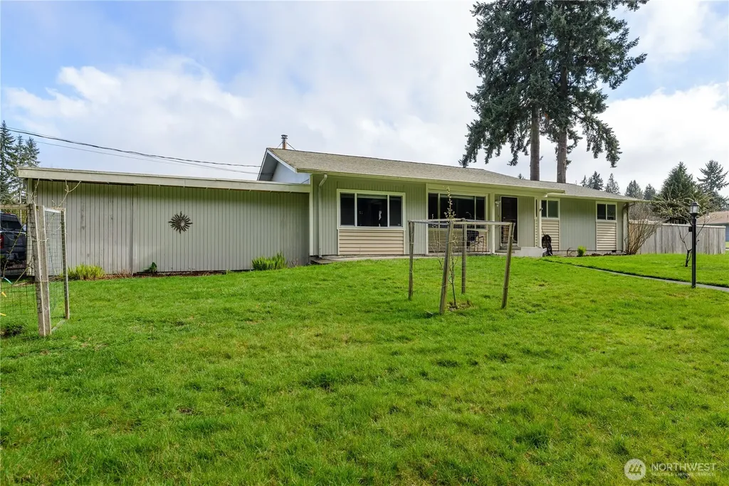 1717 S F Street Port Angeles WA 98363