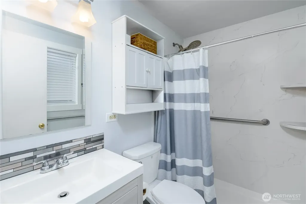 1717 S F Street Port Angeles WA 98363