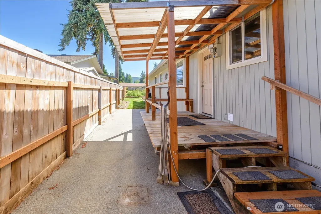 1717 S F Street Port Angeles WA 98363