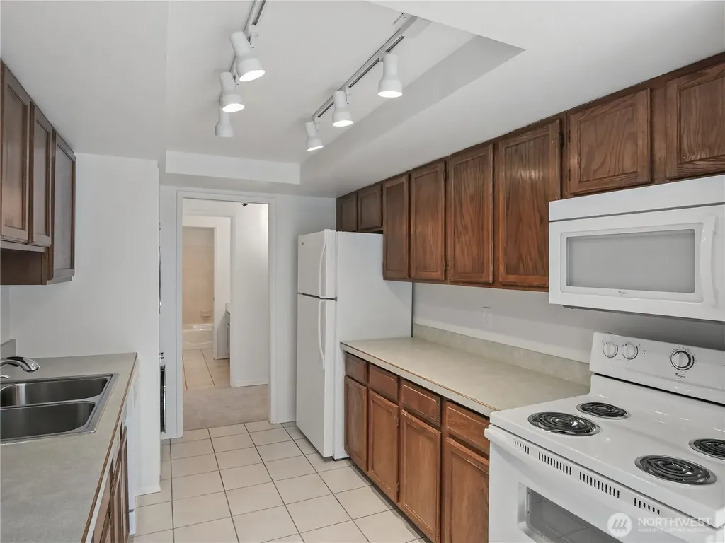 1250 Taylor Avenue N Seattle WA 98109