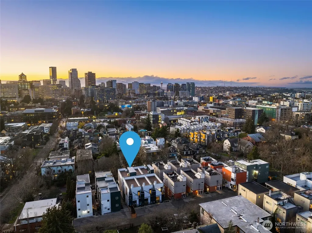 914 15th Avenue Seattle WA 98122