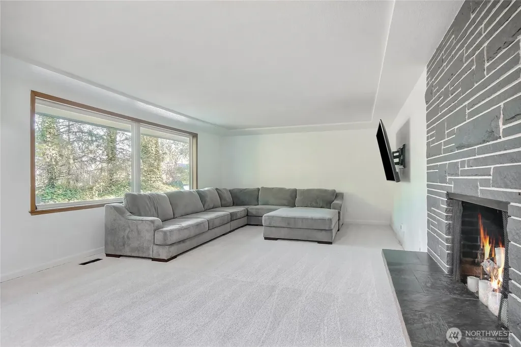 6902 Mount Tacoma Drive SW Lakewood WA 98499