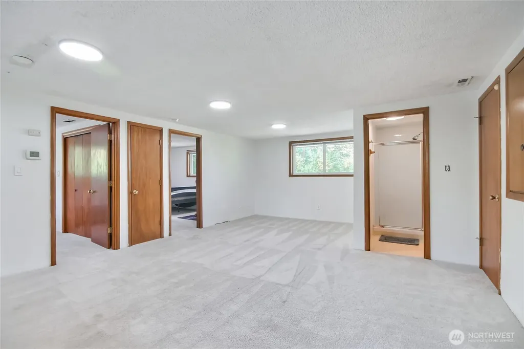 6902 Mount Tacoma Drive SW Lakewood WA 98499