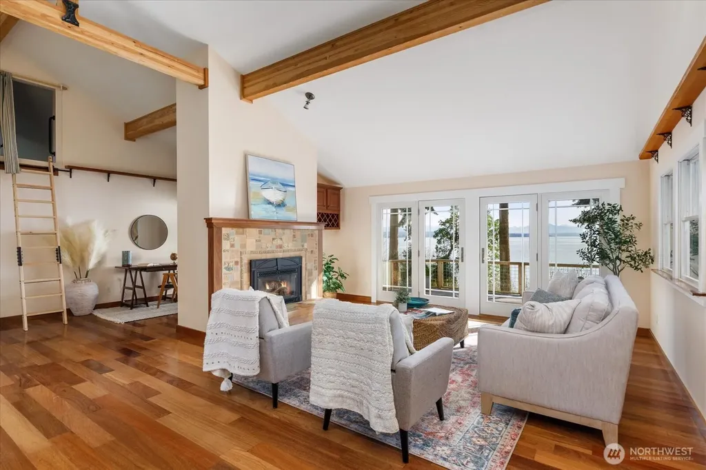 5051 Waterside Lane Langley WA 98260