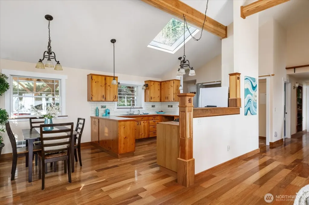 5051 Waterside Lane Langley WA 98260