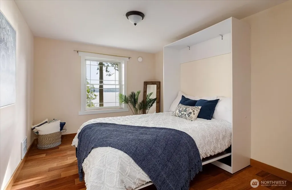 5051 Waterside Lane Langley WA 98260
