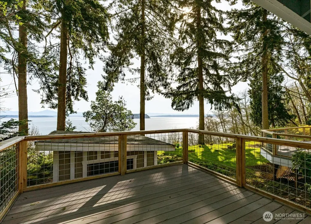 5051 Waterside Lane Langley WA 98260