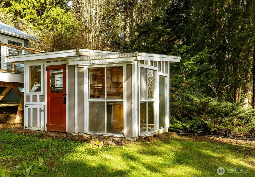 5051 Waterside Lane Langley WA 98260