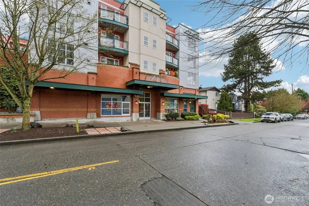 2331 42nd Avenue SW Seattle WA 98116