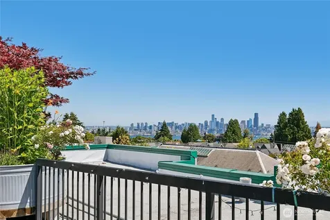 2331 42nd Avenue SW Seattle WA 98116