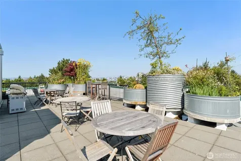 2331 42nd Avenue SW Seattle WA 98116