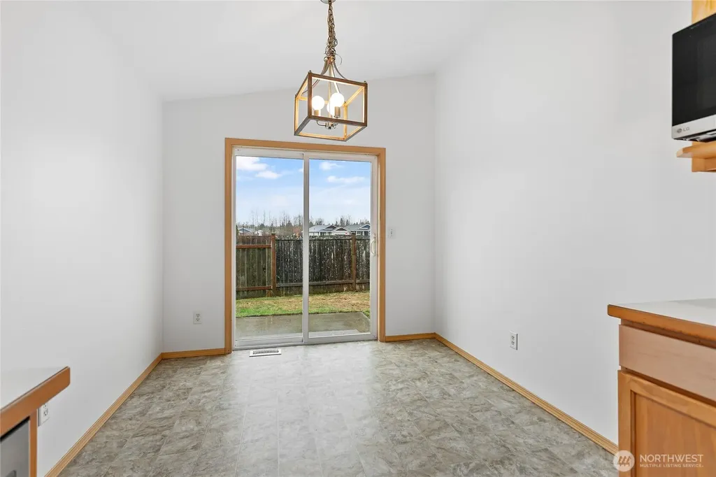 7439 Clamdigger Drive Blaine WA 98230