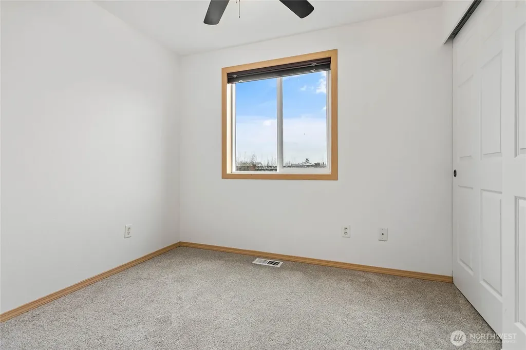 7439 Clamdigger Drive Blaine WA 98230