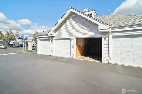 23628 55th Place S Kent WA 98032